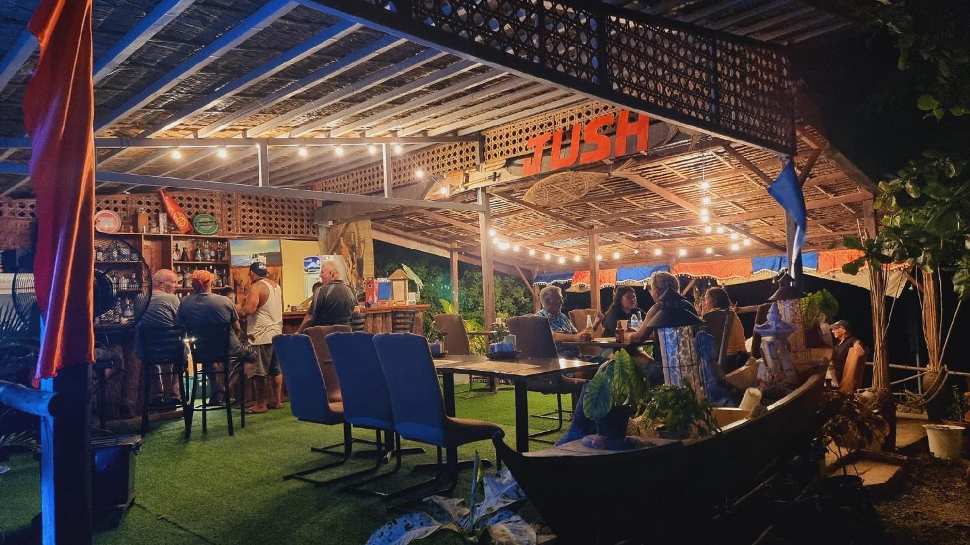 Jush Native And Glamping Ξενοδοχείο Dauis Εξωτερικό φωτογραφία