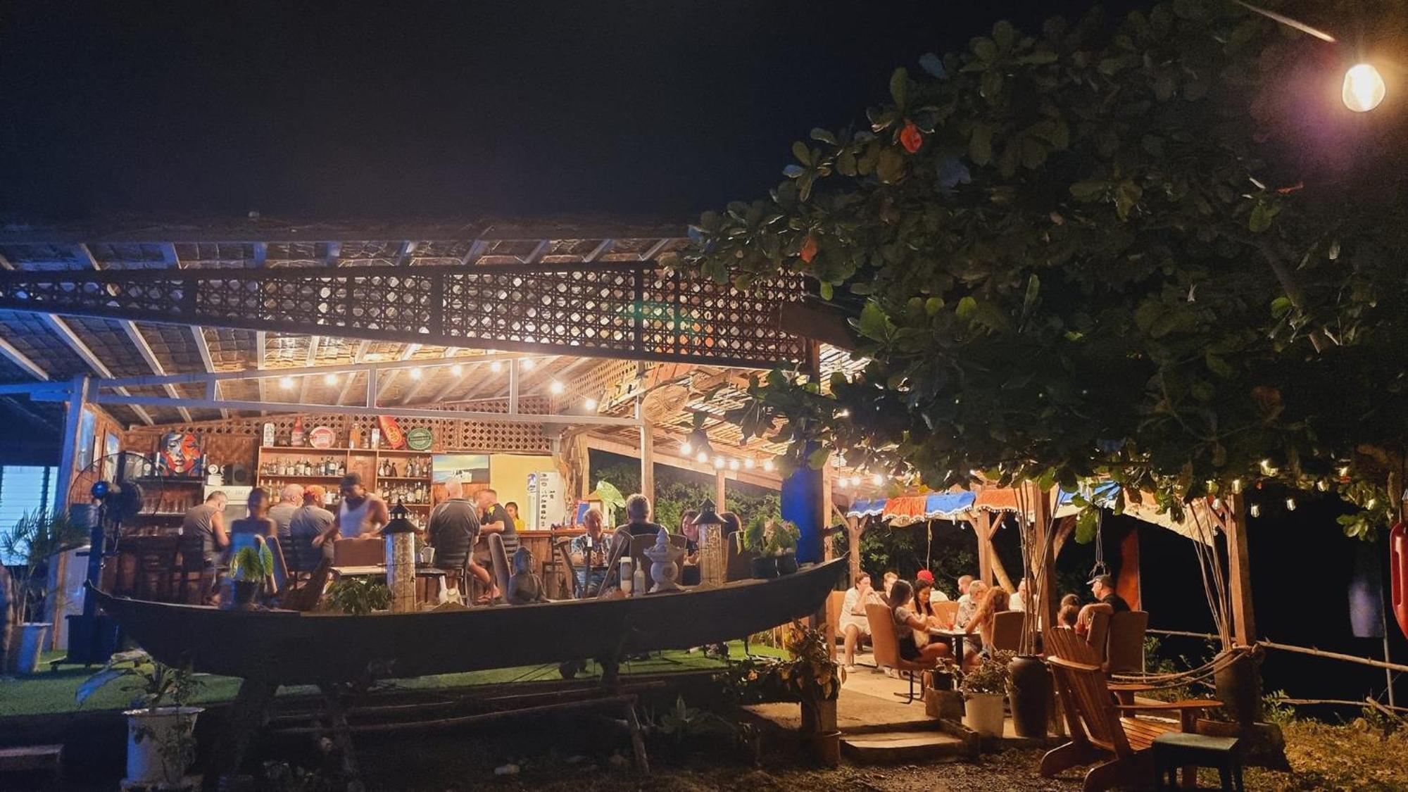 Jush Native And Glamping Ξενοδοχείο Dauis Εξωτερικό φωτογραφία